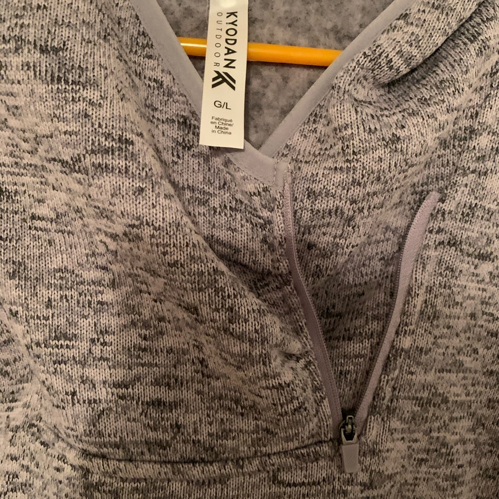 Pullover - Picture 2 of 4